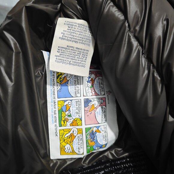 Black Moncler Down Jacket - Picture 3 of 11